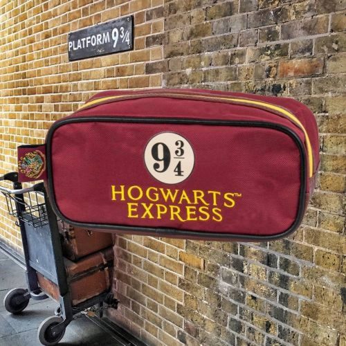Harry Potter Hogwarts 9 ÉS 3/4 vágány neszeszer táska