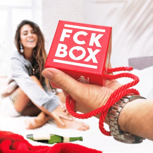 Fck box társasjáték pároknak (büntető kötéllel a dobozban)