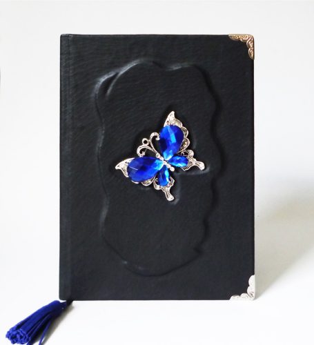 Bőr borítású napló - fekete kék pillangóval A5