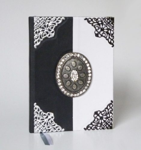 Bőr borítású napló - fekete-fehér I. A5