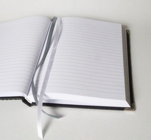 Bőr borítású napló - fekete-fehér I. A5