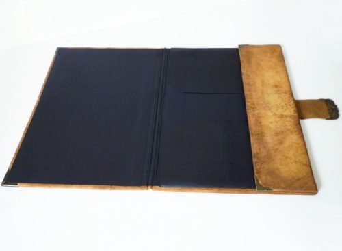 Bőr hajtogatós mappa - barna A4