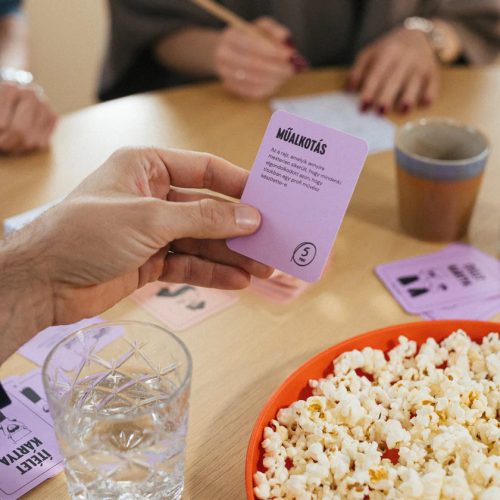 Mindenki tud rajzolni - valahogy (Körvonal)